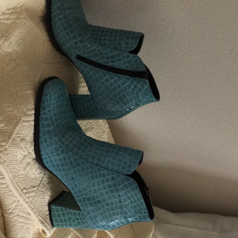Milagros turquoise snake print leather boots 8M